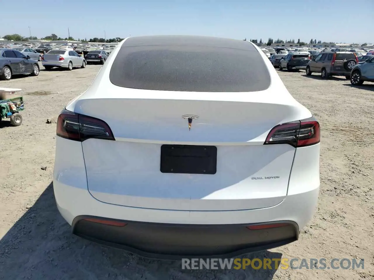6 Photograph of a damaged car 7SAYGDEE4PF825757 TESLA MODEL Y 2023