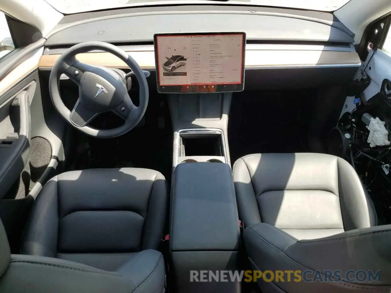 8 Photograph of a damaged car 7SAYGDEE4PF825757 TESLA MODEL Y 2023