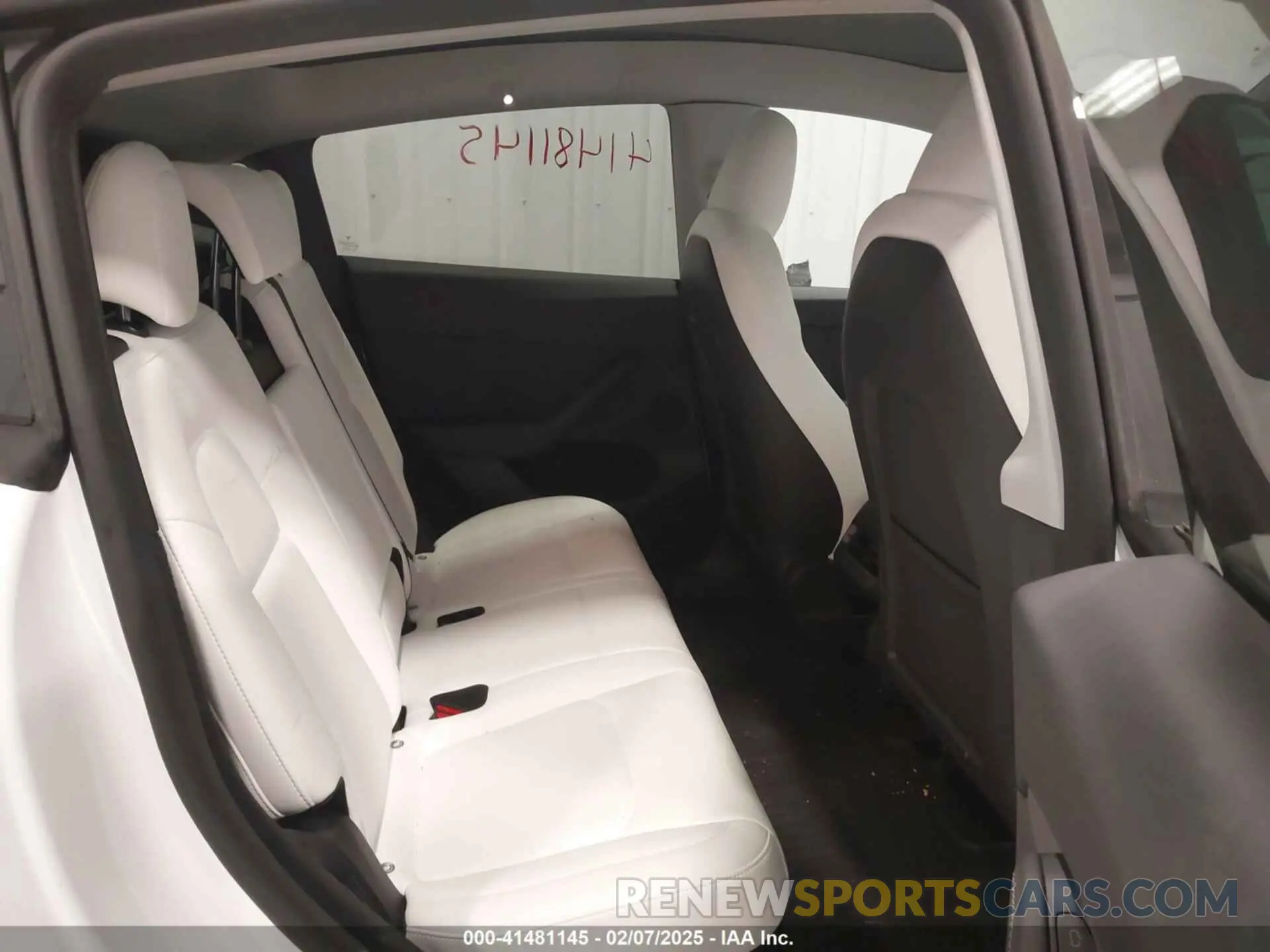 8 Photograph of a damaged car 7SAYGDEE4PF842090 TESLA MODEL Y 2023
