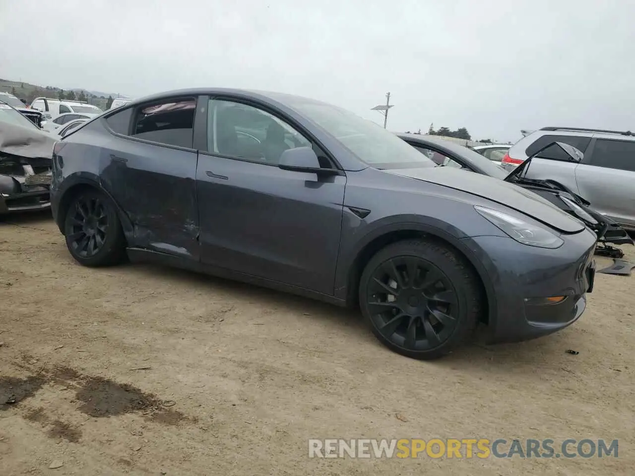 4 Photograph of a damaged car 7SAYGDEE4PF879446 TESLA MODEL Y 2023