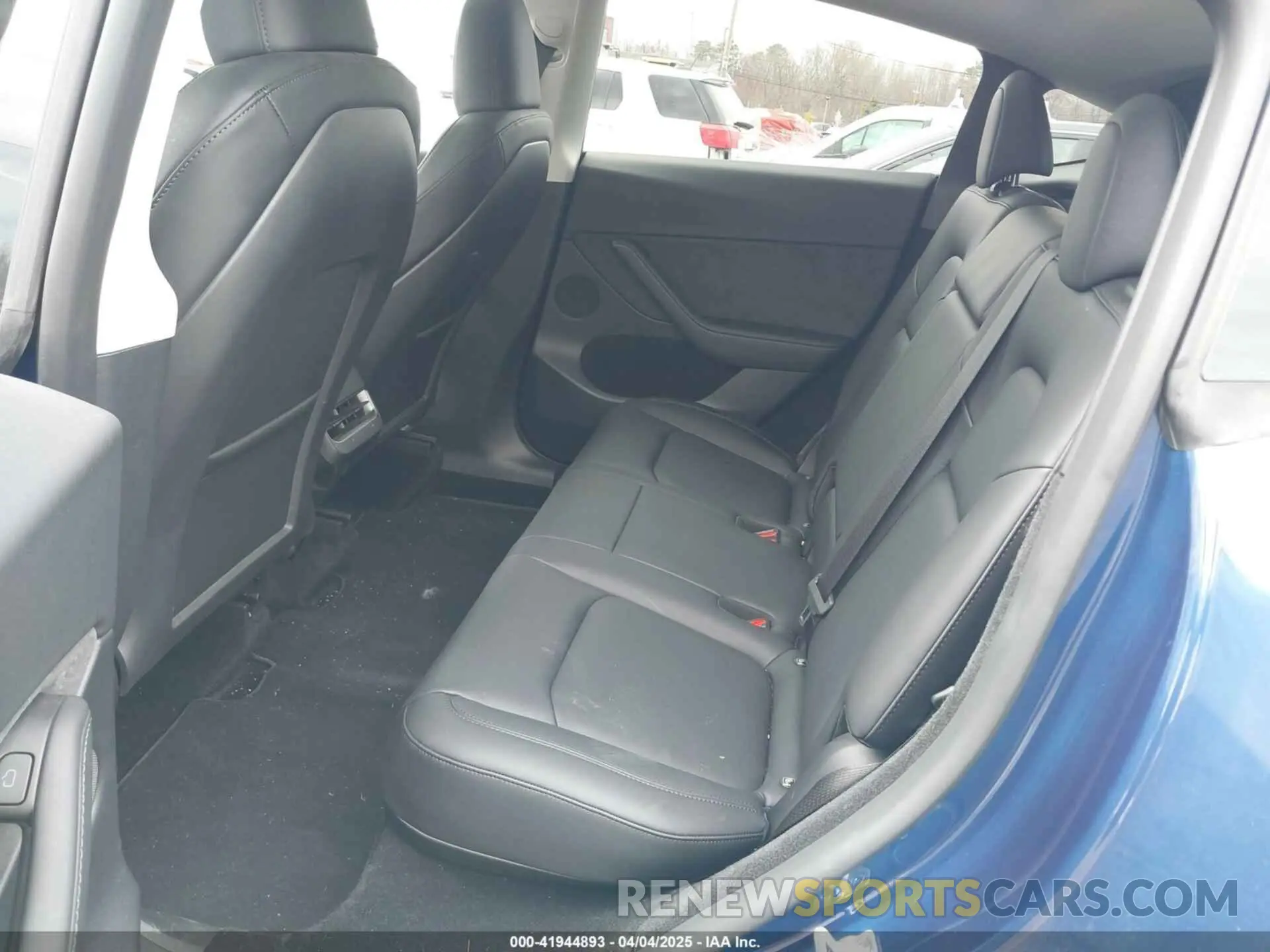 8 Photograph of a damaged car 7SAYGDEE4PF891709 TESLA MODEL Y 2023