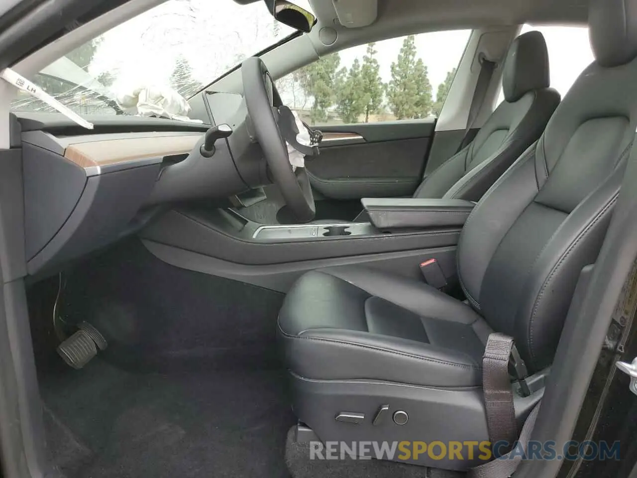 7 Photograph of a damaged car 7SAYGDEE4PF938821 TESLA MODEL Y 2023