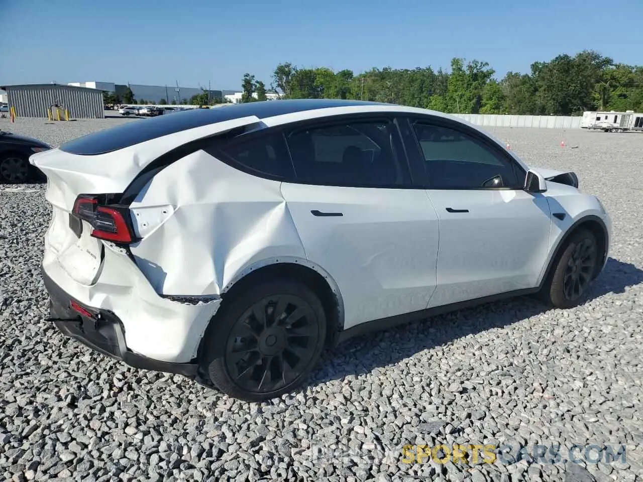 3 Photograph of a damaged car 7SAYGDEE5PA053525 TESLA MODEL Y 2023