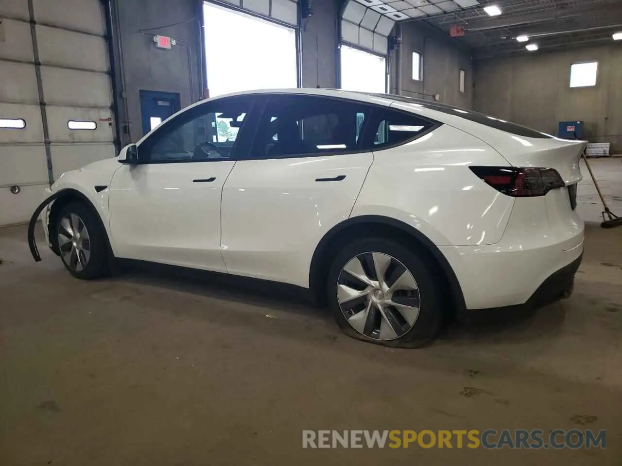 2 Photograph of a damaged car 7SAYGDEE5PA067389 TESLA MODEL Y 2023