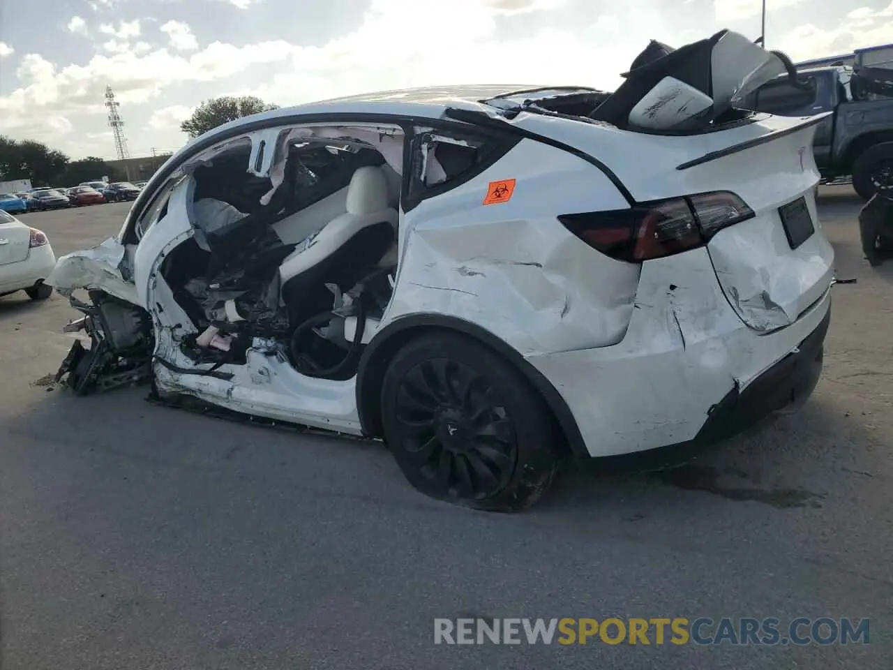 2 Фотография поврежденного автомобиля 7SAYGDEE5PA083009 TESLA MODEL Y 2023