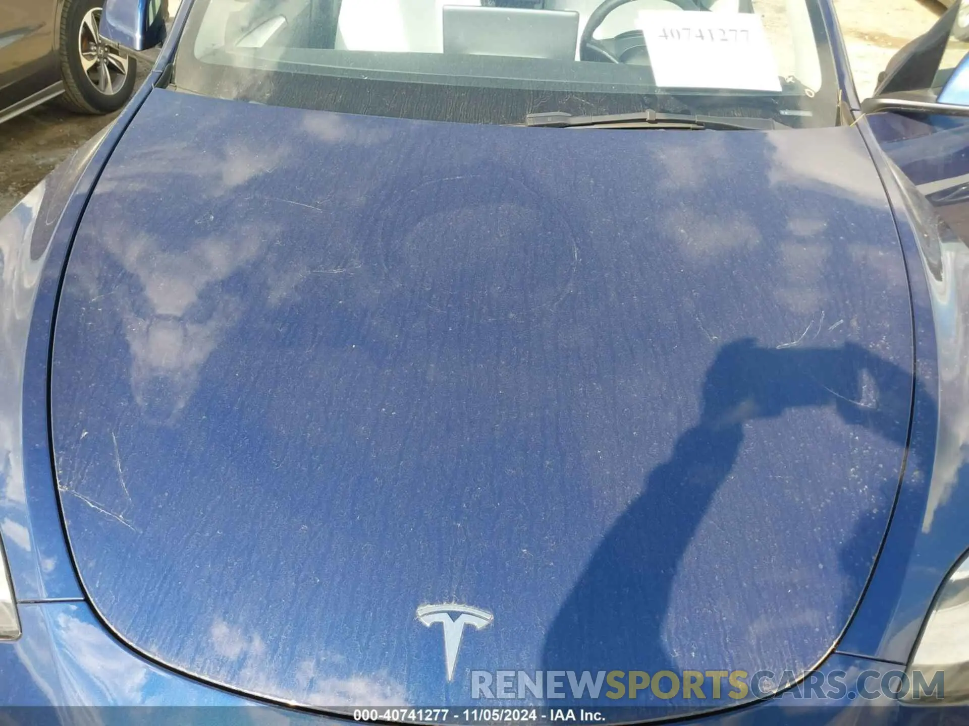 10 Photograph of a damaged car 7SAYGDEE5PA090946 TESLA MODEL Y 2023