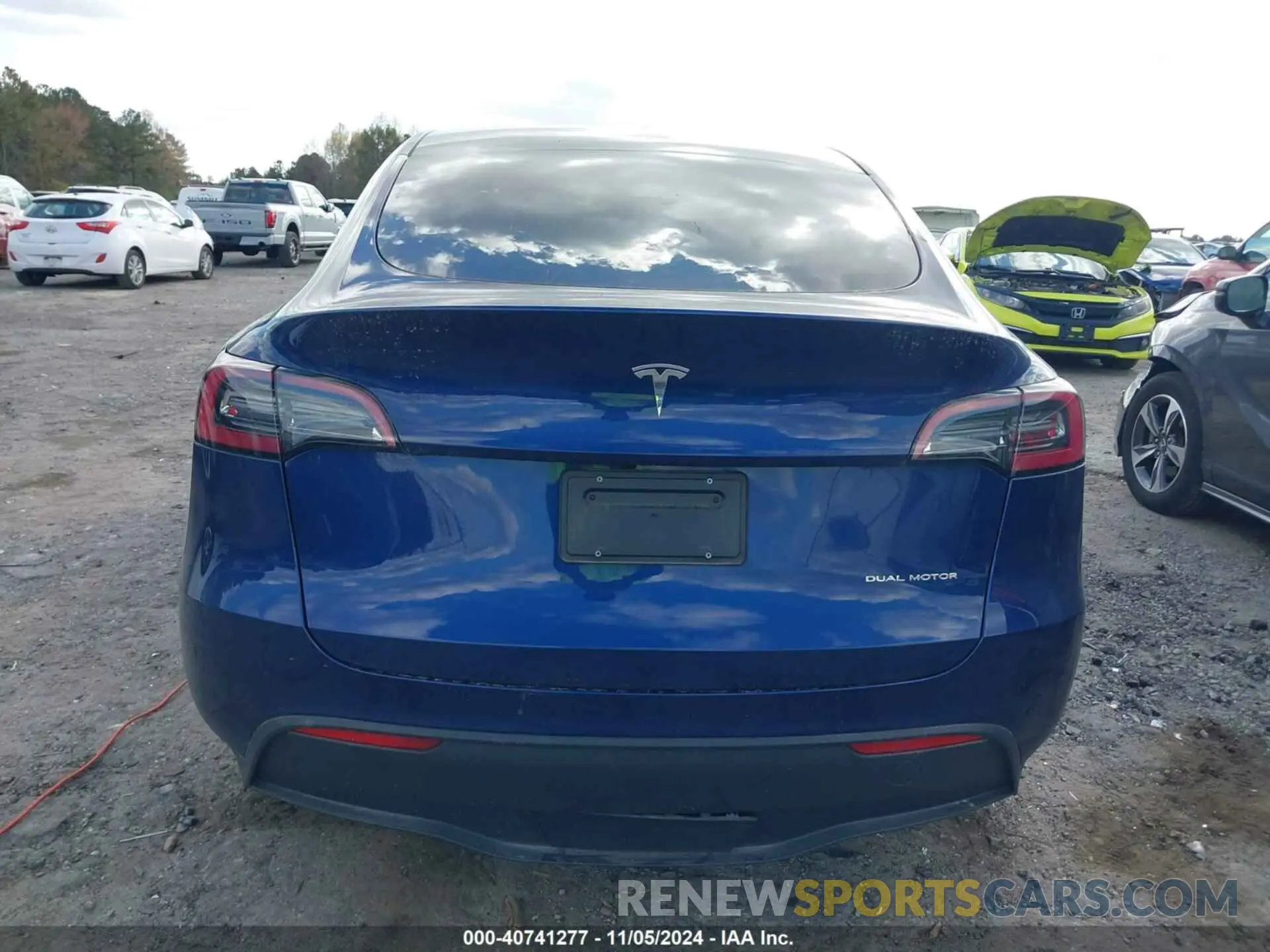 15 Photograph of a damaged car 7SAYGDEE5PA090946 TESLA MODEL Y 2023