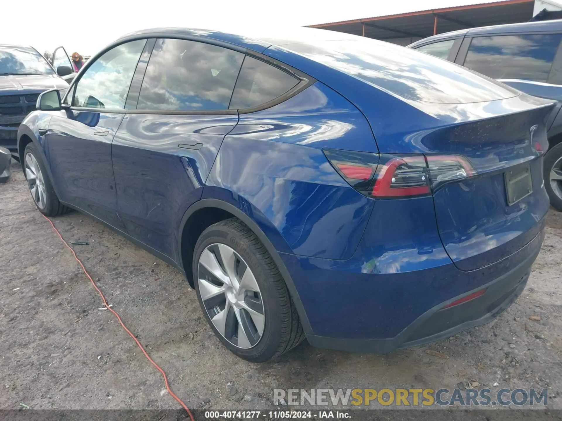 3 Photograph of a damaged car 7SAYGDEE5PA090946 TESLA MODEL Y 2023