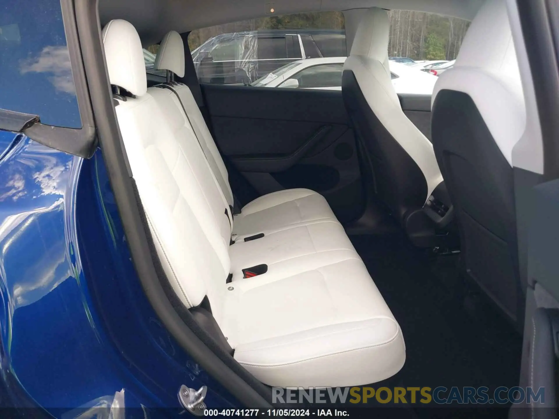 8 Photograph of a damaged car 7SAYGDEE5PA090946 TESLA MODEL Y 2023