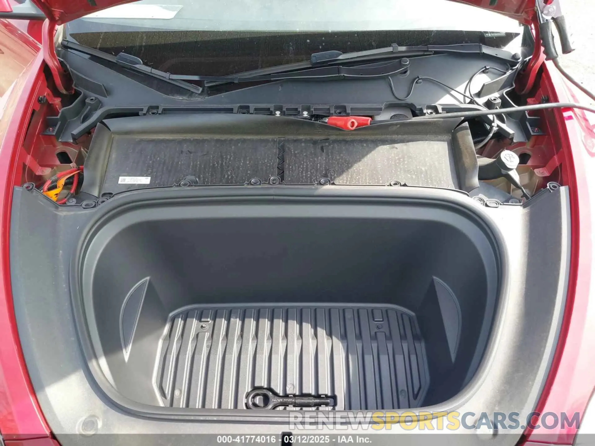 10 Photograph of a damaged car 7SAYGDEE5PA094138 TESLA MODEL Y 2023