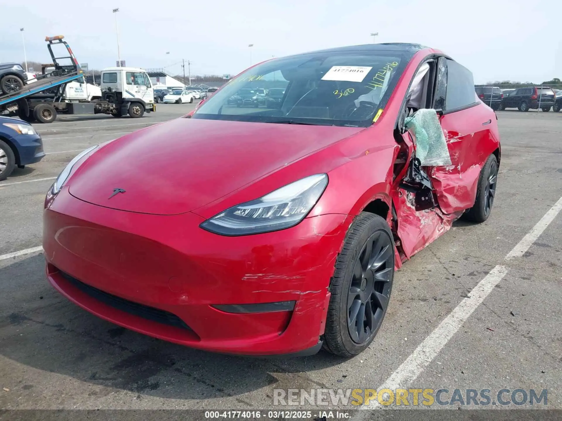 2 Photograph of a damaged car 7SAYGDEE5PA094138 TESLA MODEL Y 2023
