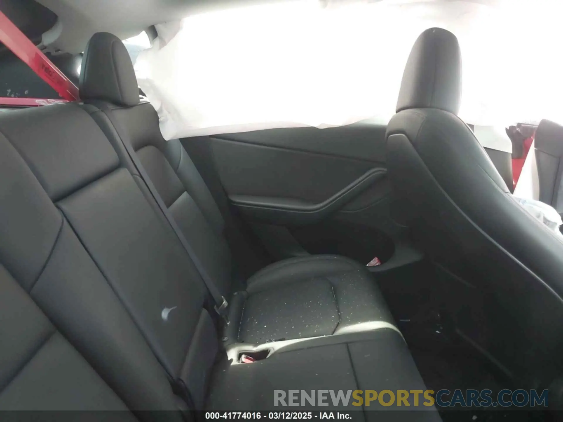8 Photograph of a damaged car 7SAYGDEE5PA094138 TESLA MODEL Y 2023