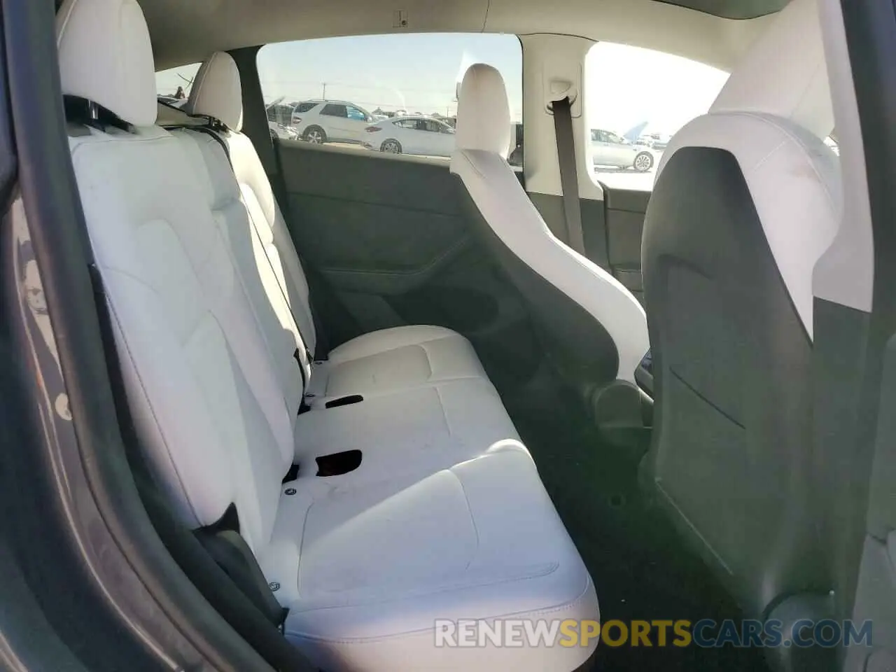 11 Photograph of a damaged car 7SAYGDEE5PA100116 TESLA MODEL Y 2023