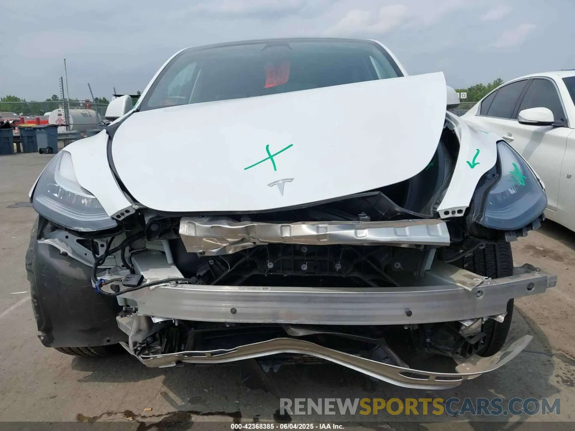 11 Photograph of a damaged car 7SAYGDEE5PA114310 TESLA MODEL Y 2023