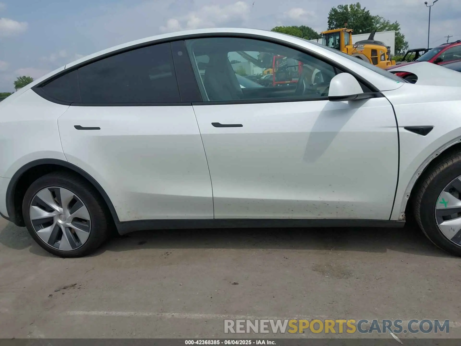 12 Photograph of a damaged car 7SAYGDEE5PA114310 TESLA MODEL Y 2023