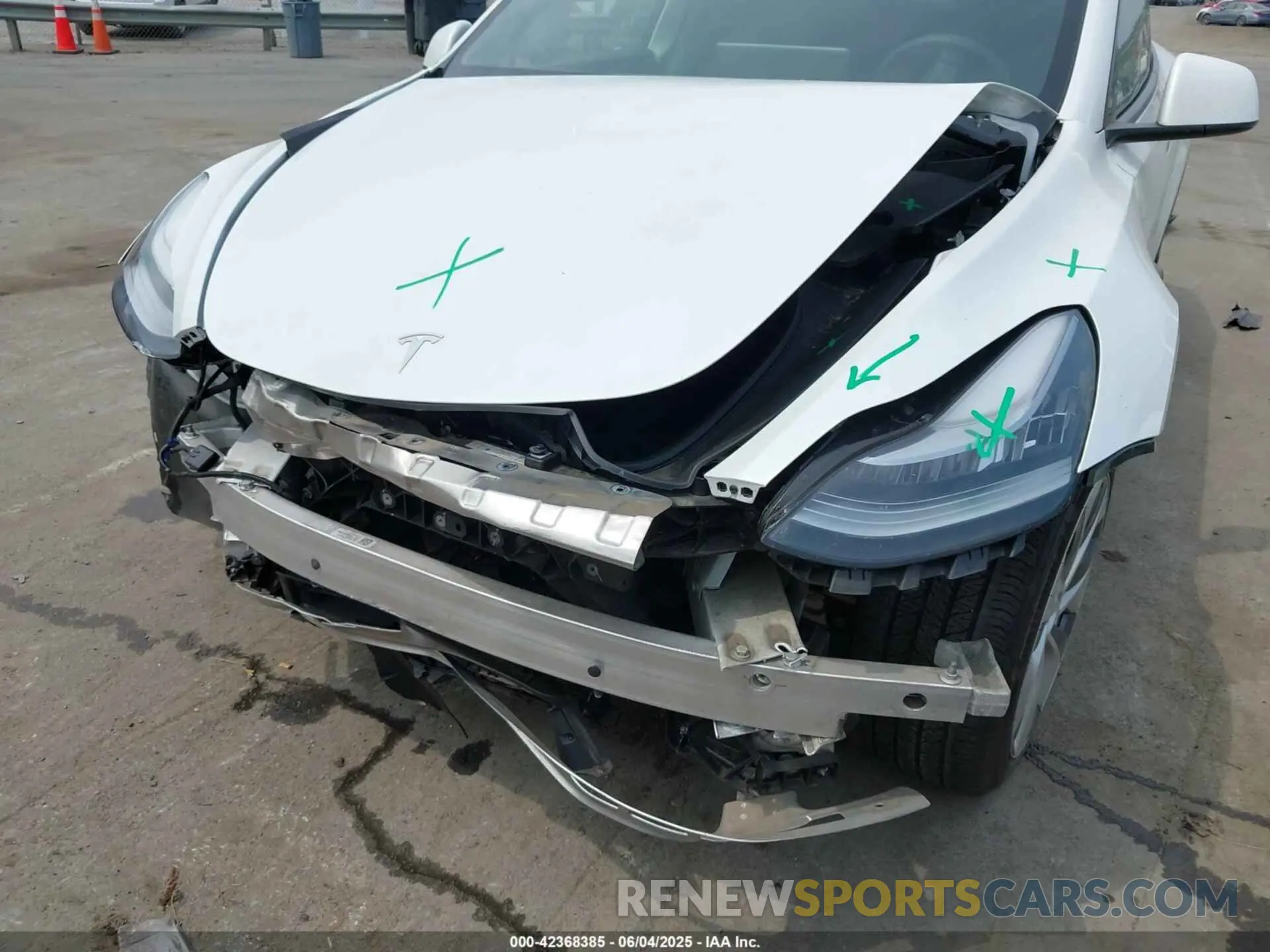 6 Photograph of a damaged car 7SAYGDEE5PA114310 TESLA MODEL Y 2023