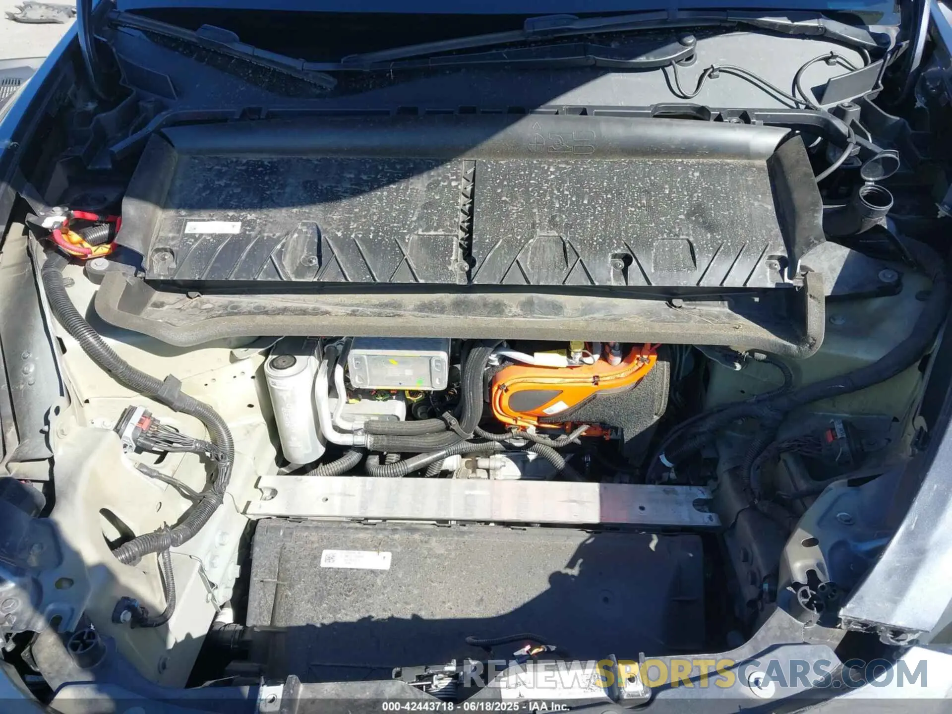 10 Photograph of a damaged car 7SAYGDEE5PF588017 TESLA MODEL Y 2023