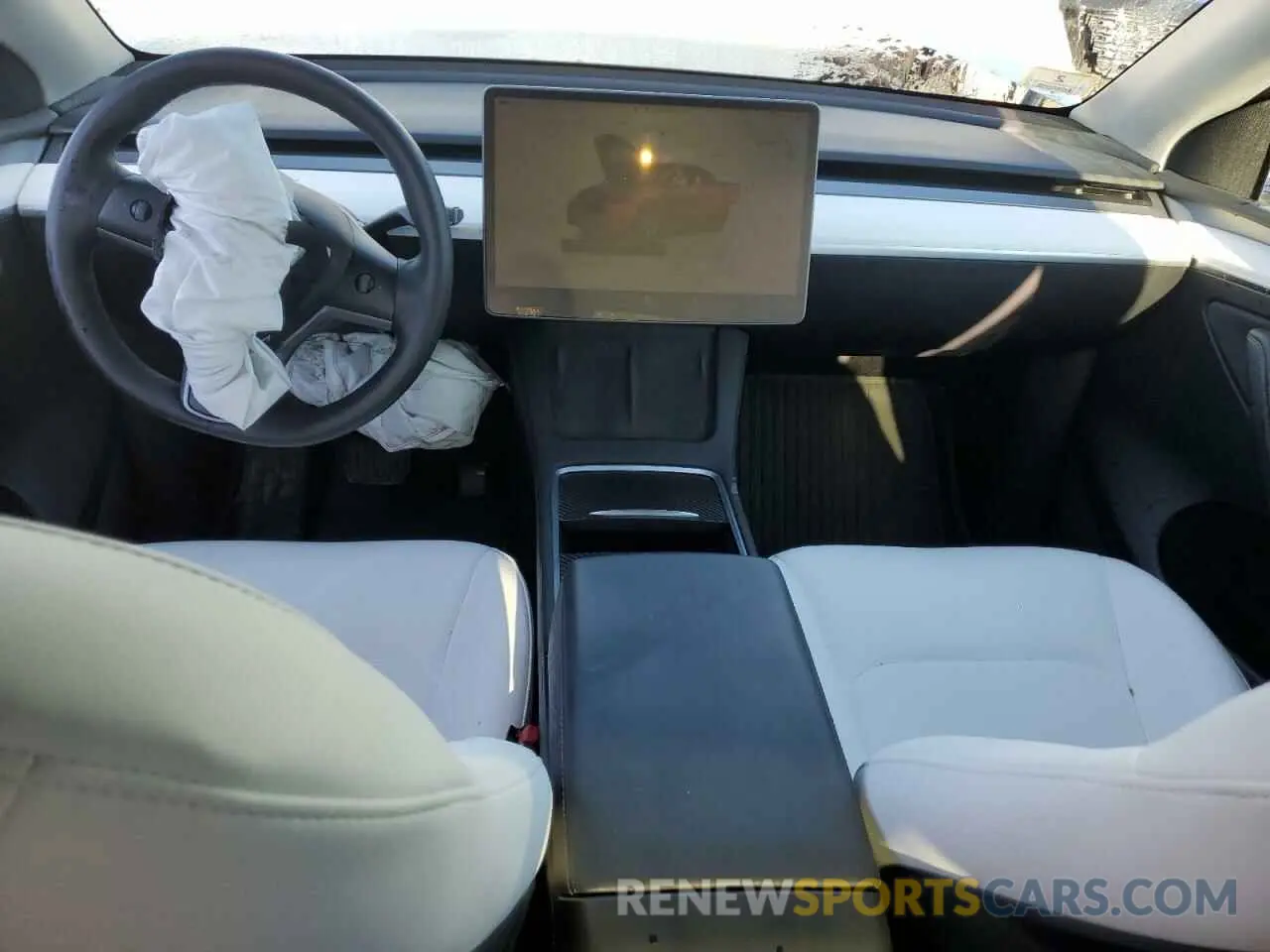 8 Photograph of a damaged car 7SAYGDEE5PF674458 TESLA MODEL Y 2023