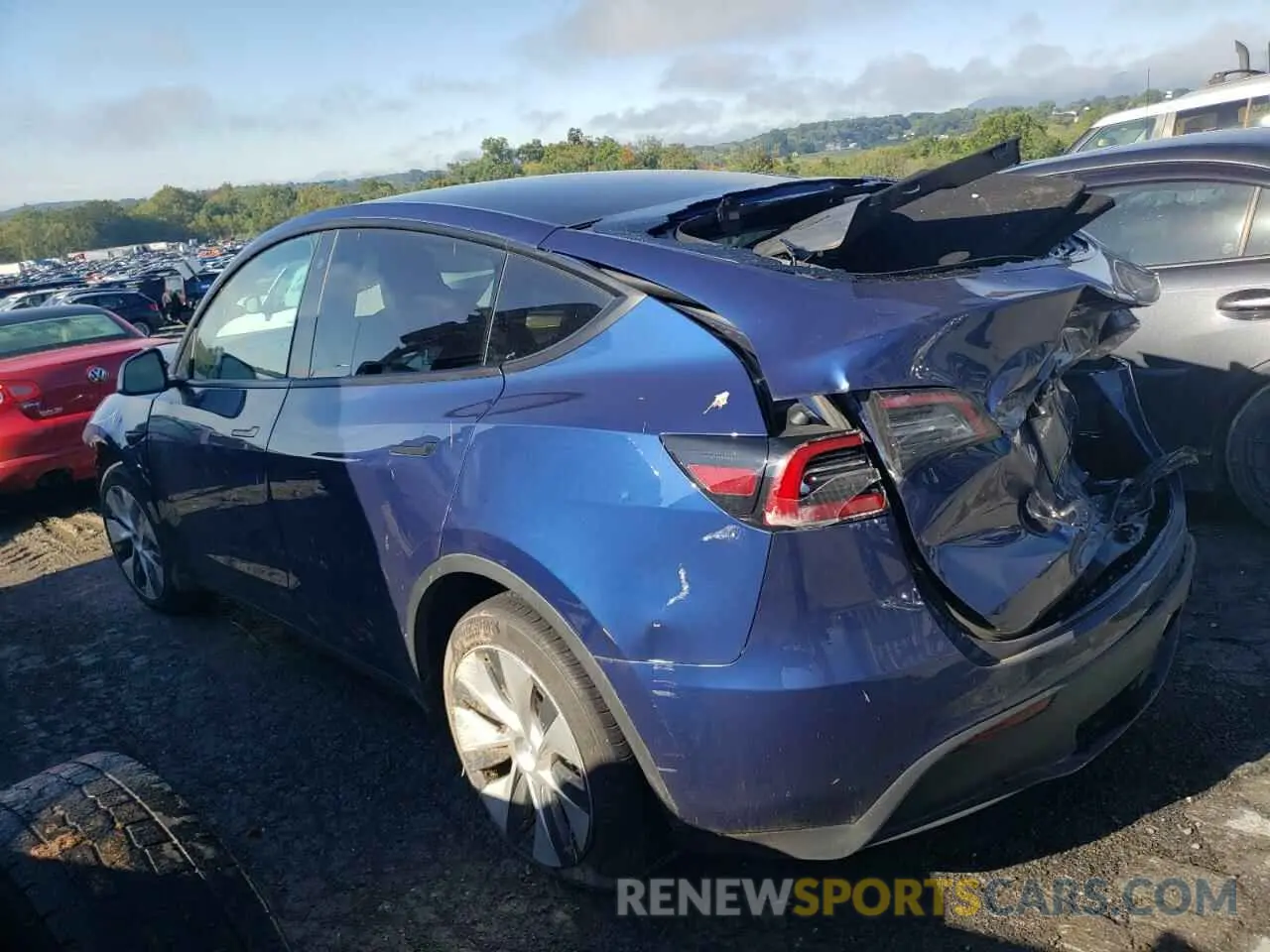 2 Photograph of a damaged car 7SAYGDEE5PF684908 TESLA MODEL Y 2023
