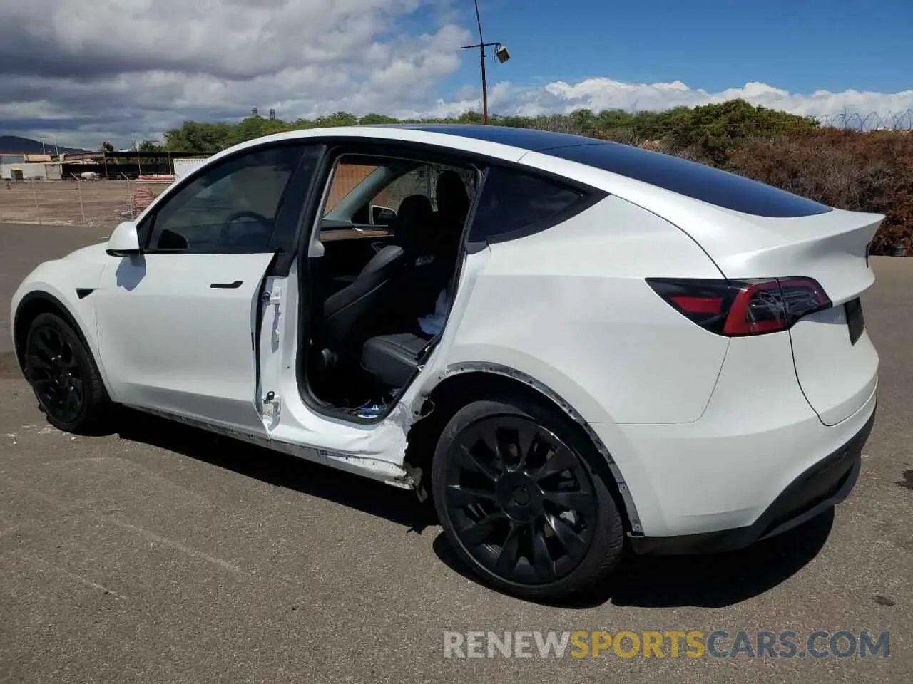 2 Фотография поврежденного автомобиля 7SAYGDEE5PF697853 TESLA MODEL Y 2023