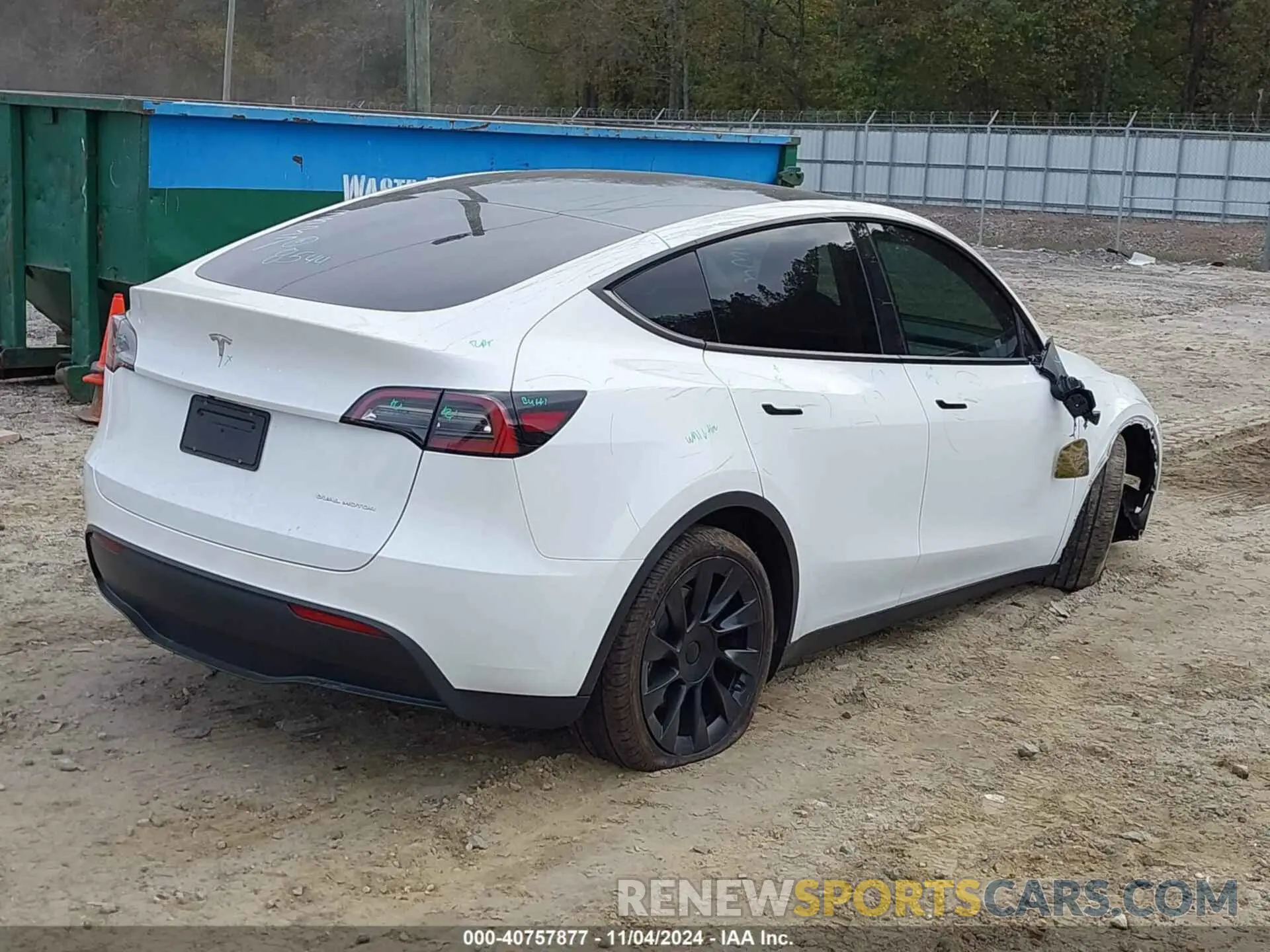 4 Фотография поврежденного автомобиля 7SAYGDEE5PF753337 TESLA MODEL Y 2023