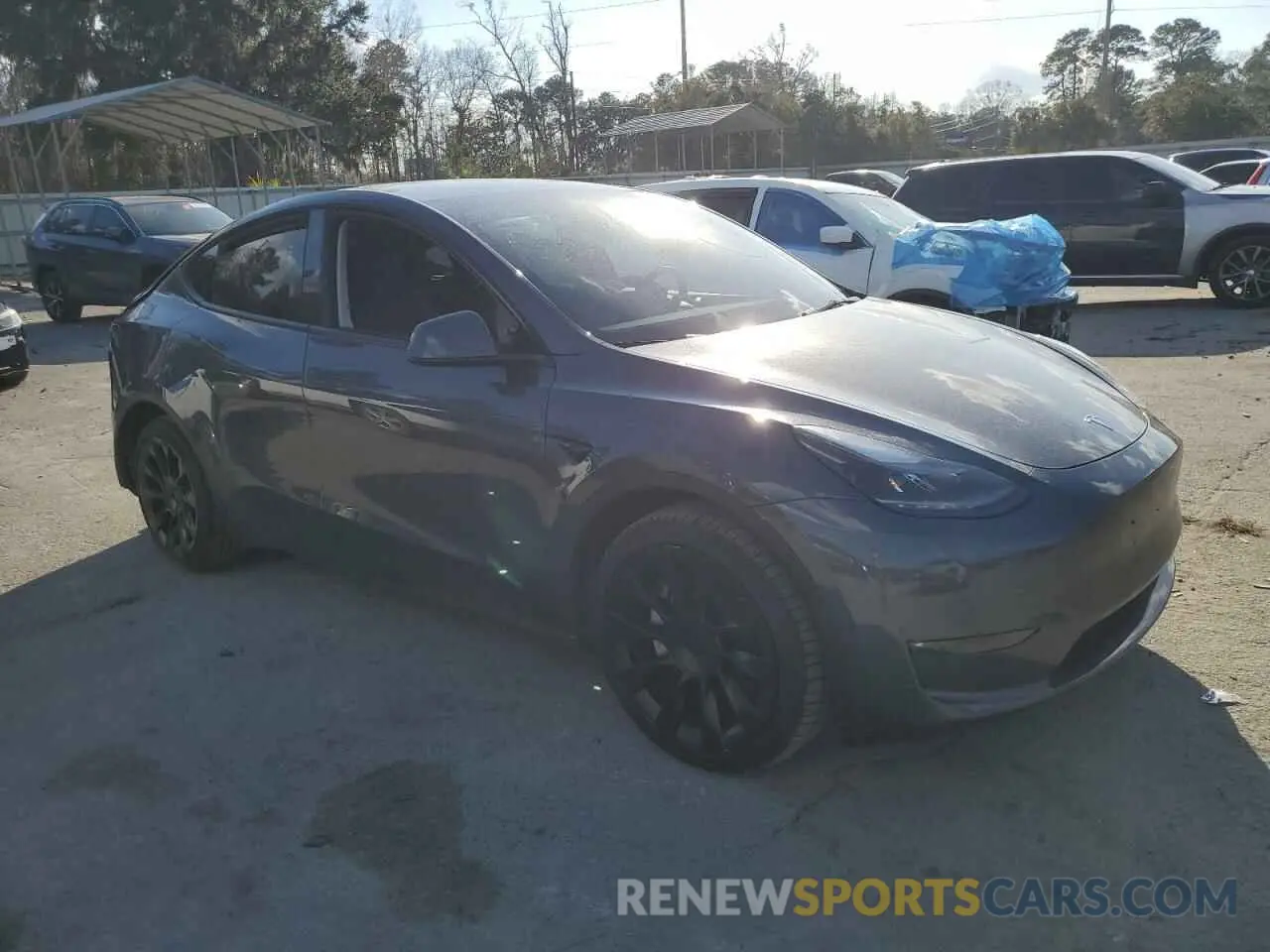 4 Photograph of a damaged car 7SAYGDEE5PF761194 TESLA MODEL Y 2023