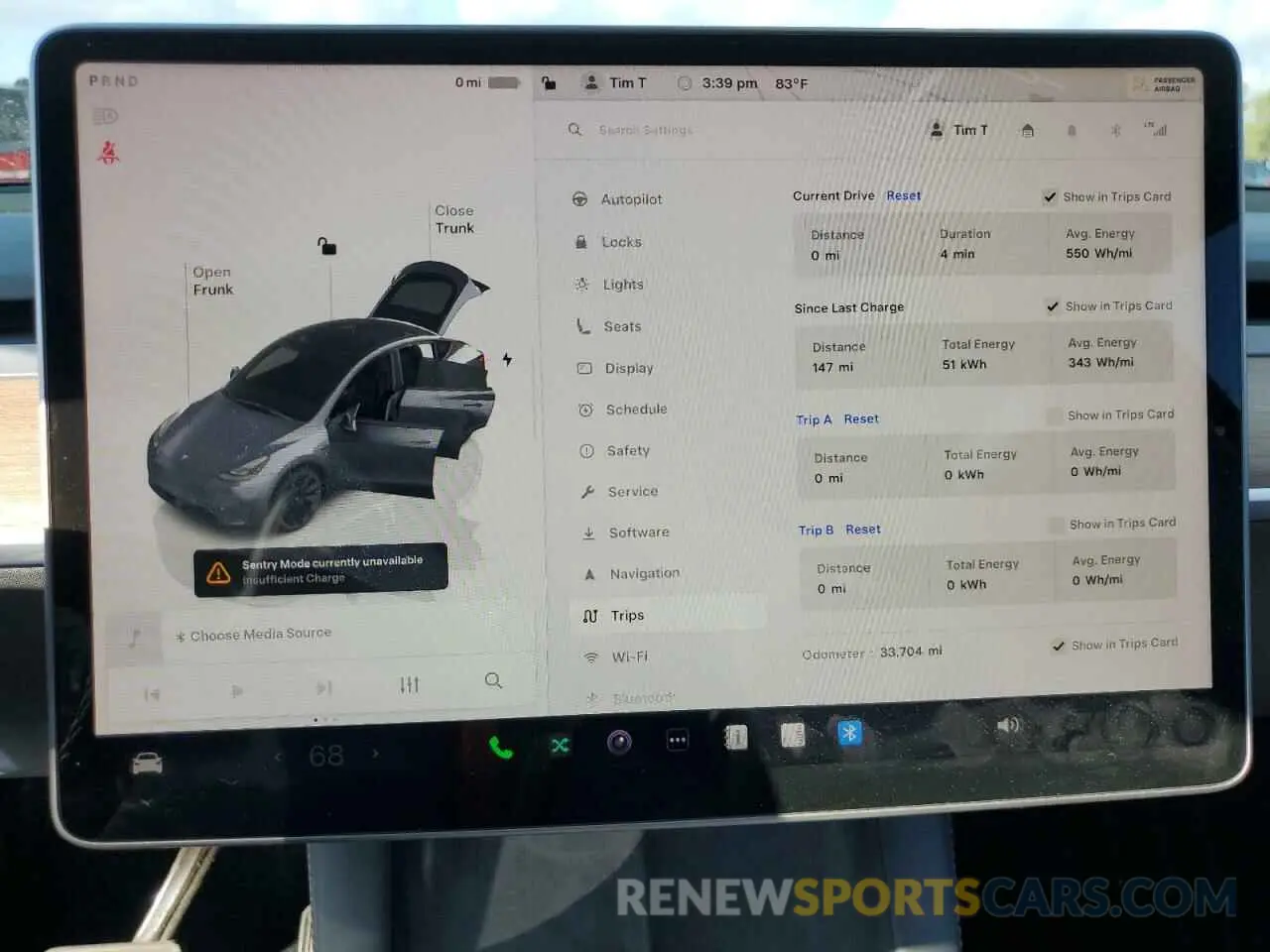 9 Photograph of a damaged car 7SAYGDEE5PF761194 TESLA MODEL Y 2023