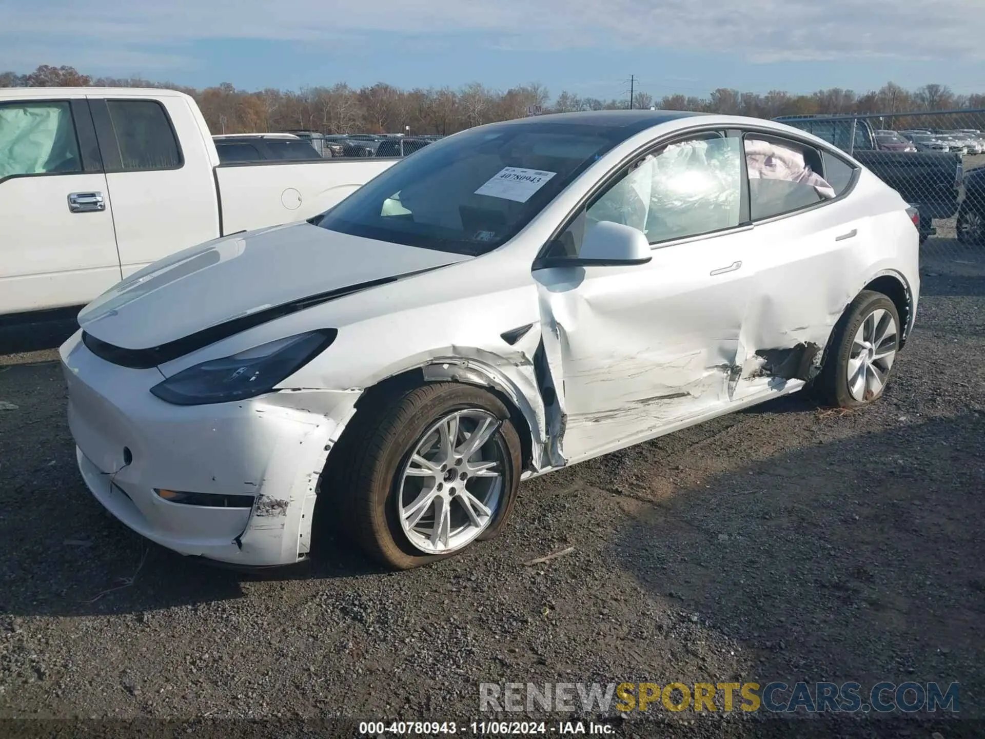 2 Фотография поврежденного автомобиля 7SAYGDEE5PF799248 TESLA MODEL Y 2023