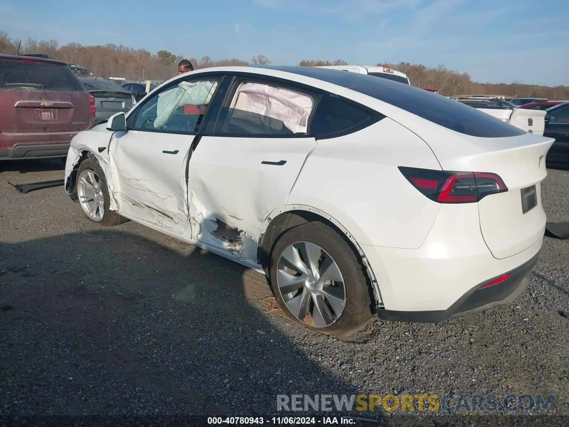 3 Фотография поврежденного автомобиля 7SAYGDEE5PF799248 TESLA MODEL Y 2023