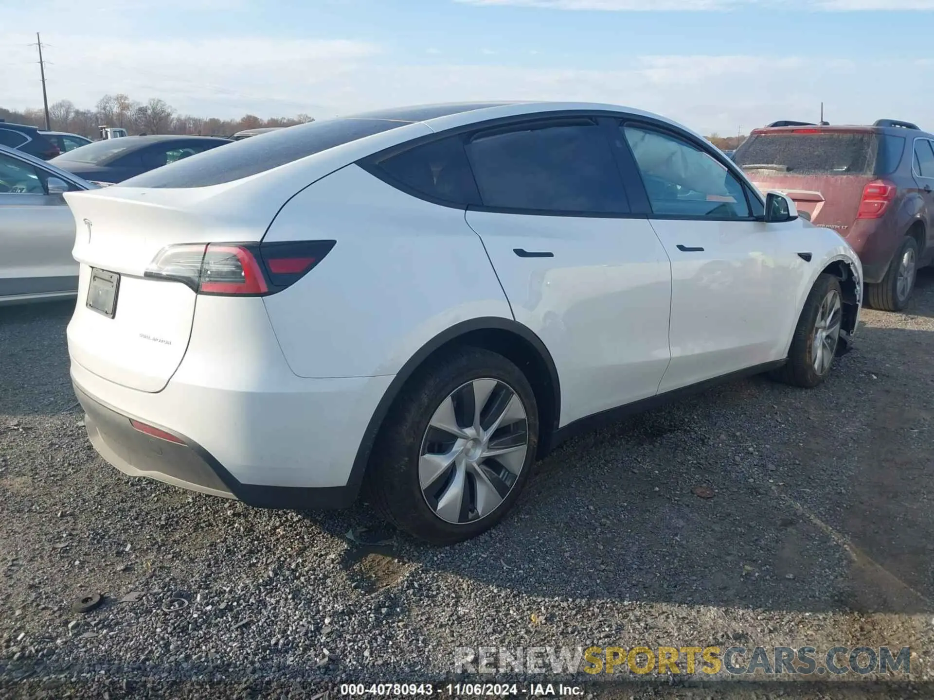 4 Фотография поврежденного автомобиля 7SAYGDEE5PF799248 TESLA MODEL Y 2023