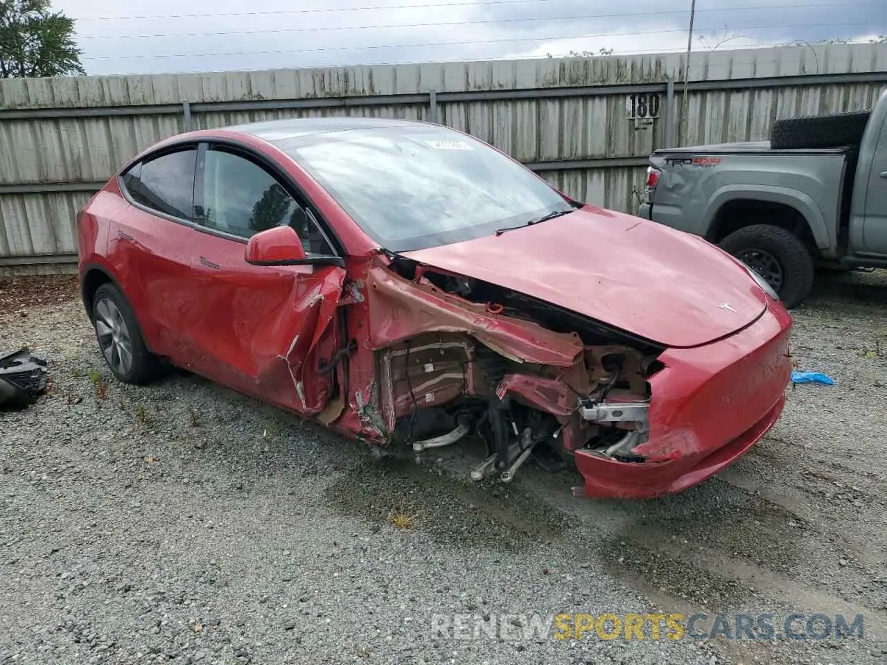 4 Photograph of a damaged car 7SAYGDEE5PF809146 TESLA MODEL Y 2023
