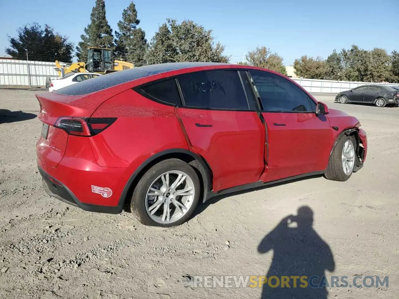 3 Photograph of a damaged car 7SAYGDEE5PF899365 TESLA MODEL Y 2023