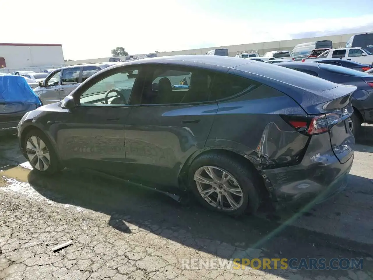 2 Photograph of a damaged car 7SAYGDEE5PF905505 TESLA MODEL Y 2023