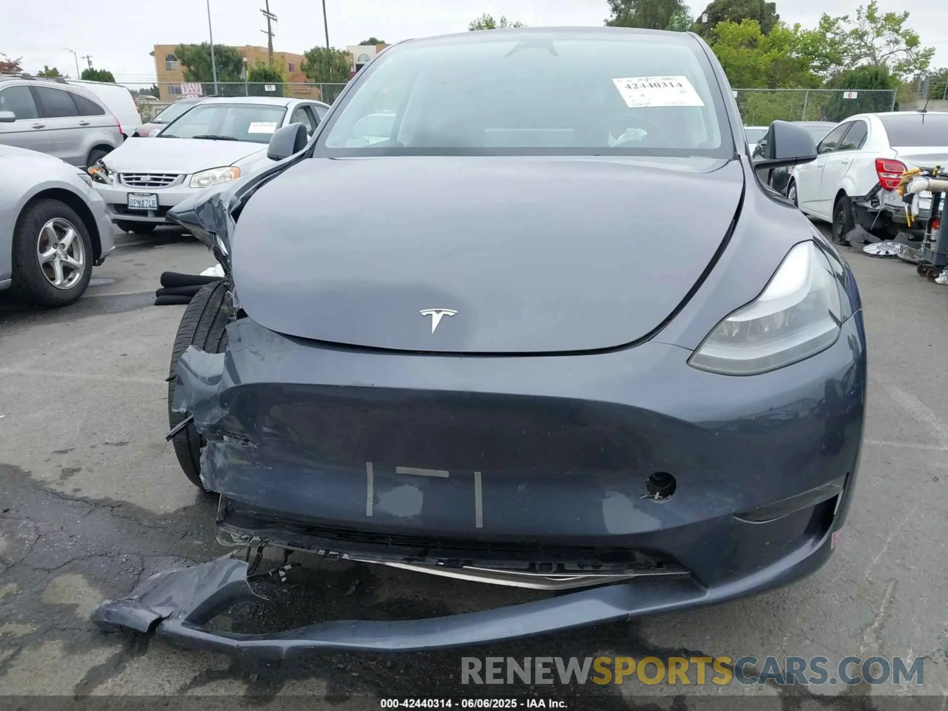 11 Photograph of a damaged car 7SAYGDEE5PF916715 TESLA MODEL Y 2023