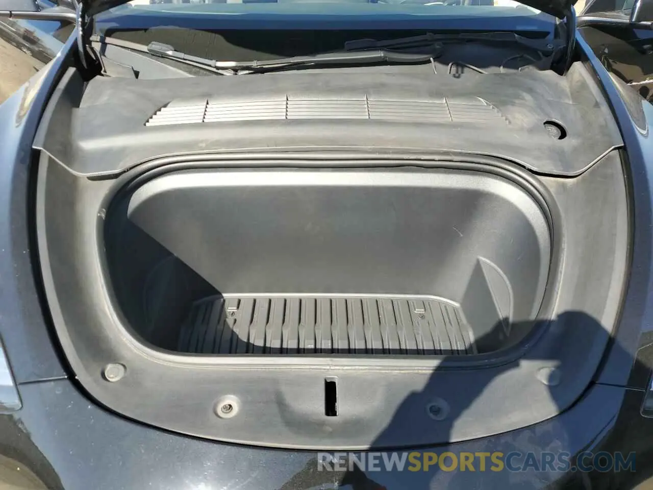 13 Photograph of a damaged car 7SAYGDEE6PA025183 TESLA MODEL Y 2023