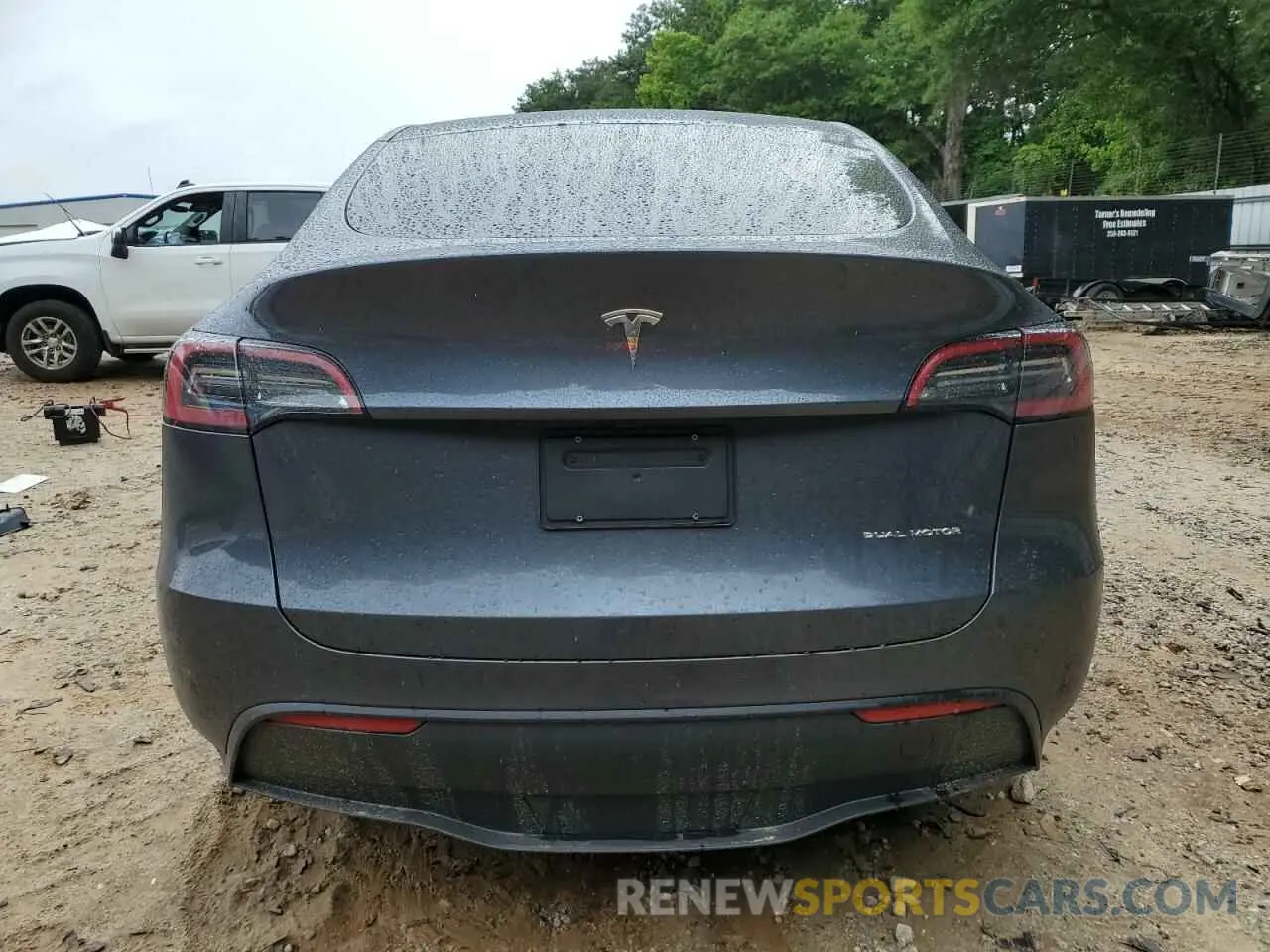 6 Photograph of a damaged car 7SAYGDEE6PA038113 TESLA MODEL Y 2023