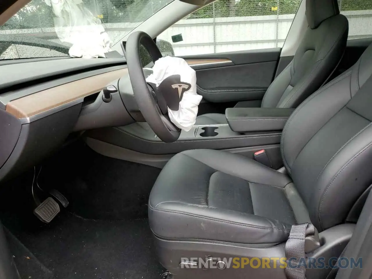 7 Photograph of a damaged car 7SAYGDEE6PA038113 TESLA MODEL Y 2023