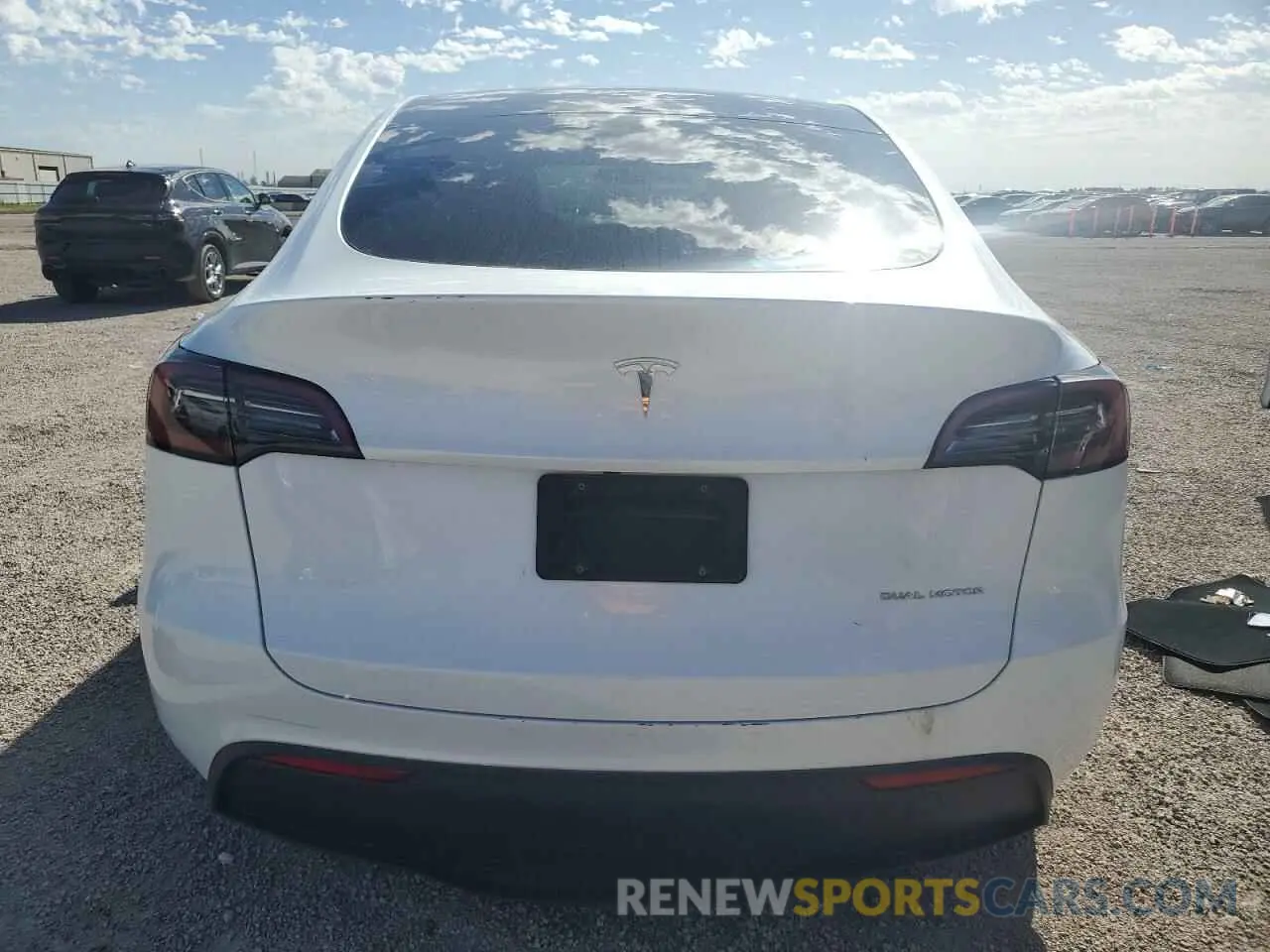 6 Photograph of a damaged car 7SAYGDEE6PA054277 TESLA MODEL Y 2023