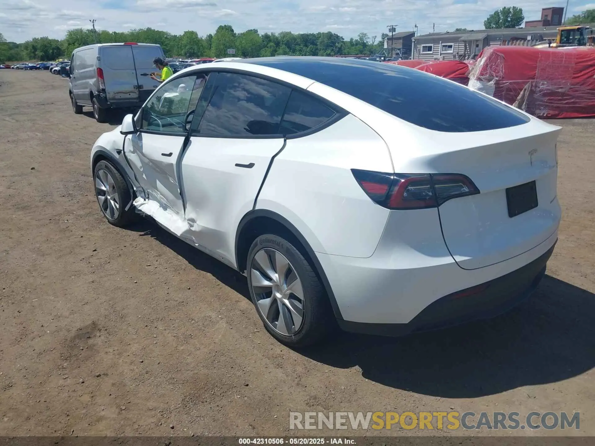 3 Photograph of a damaged car 7SAYGDEE6PA080118 TESLA MODEL Y 2023