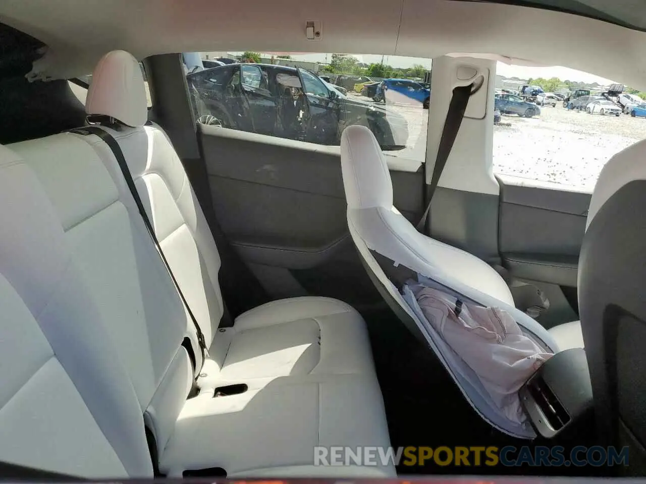 11 Photograph of a damaged car 7SAYGDEE6PA093483 TESLA MODEL Y 2023