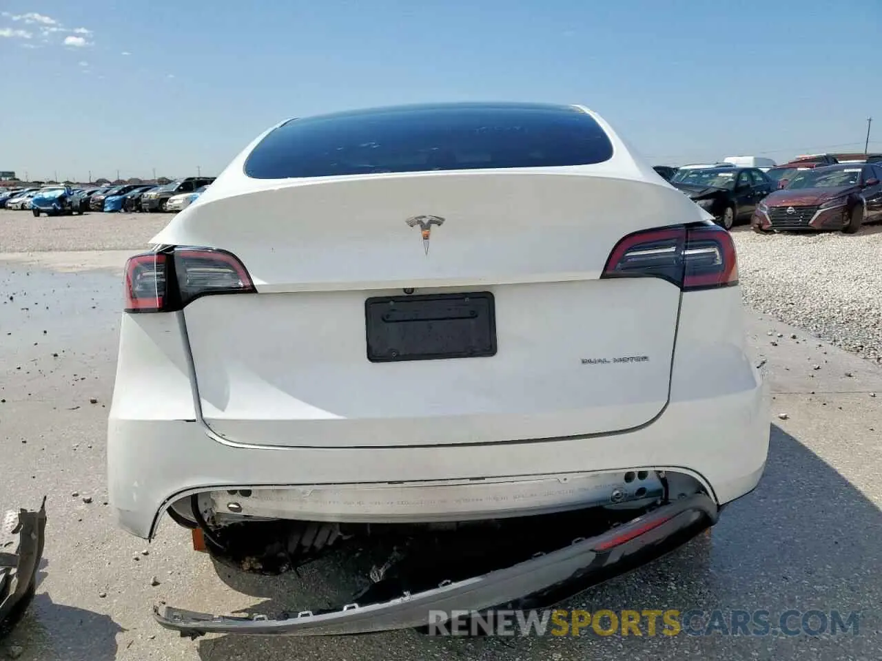 6 Photograph of a damaged car 7SAYGDEE6PA093483 TESLA MODEL Y 2023