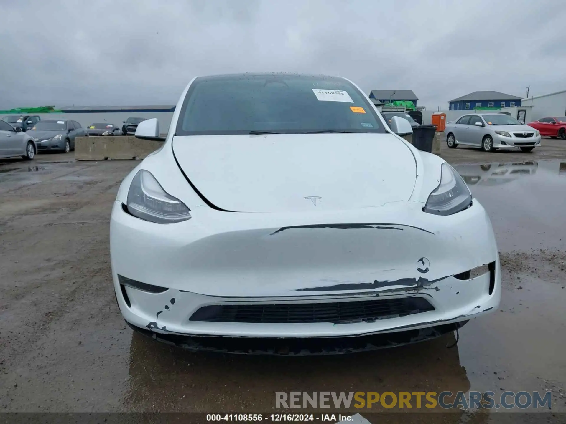 11 Photograph of a damaged car 7SAYGDEE6PA095394 TESLA MODEL Y 2023