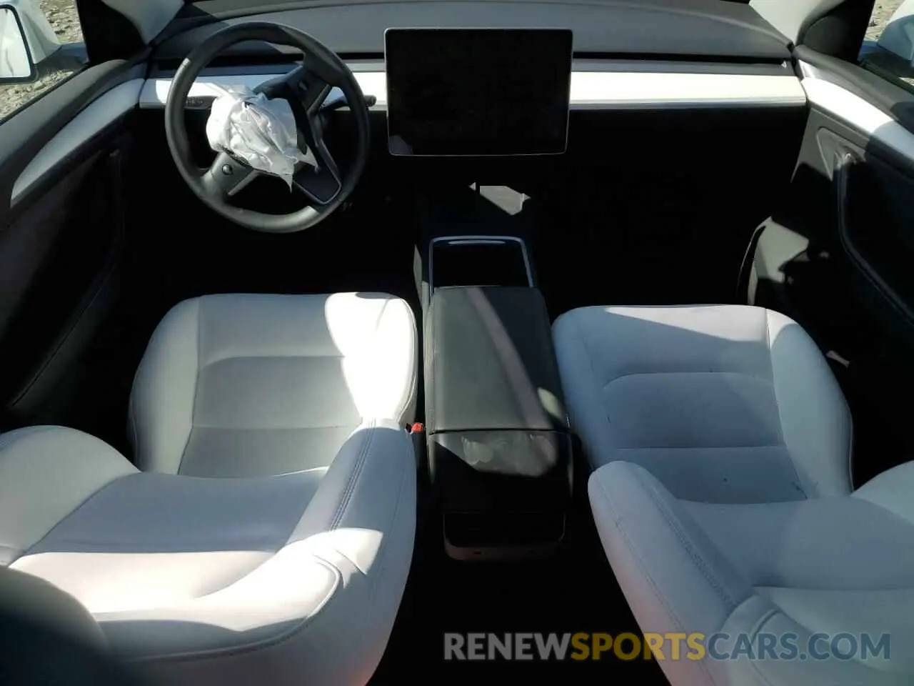 8 Photograph of a damaged car 7SAYGDEE6PA100058 TESLA MODEL Y 2023