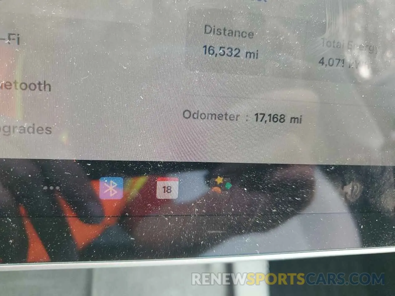 9 Photograph of a damaged car 7SAYGDEE6PA100058 TESLA MODEL Y 2023