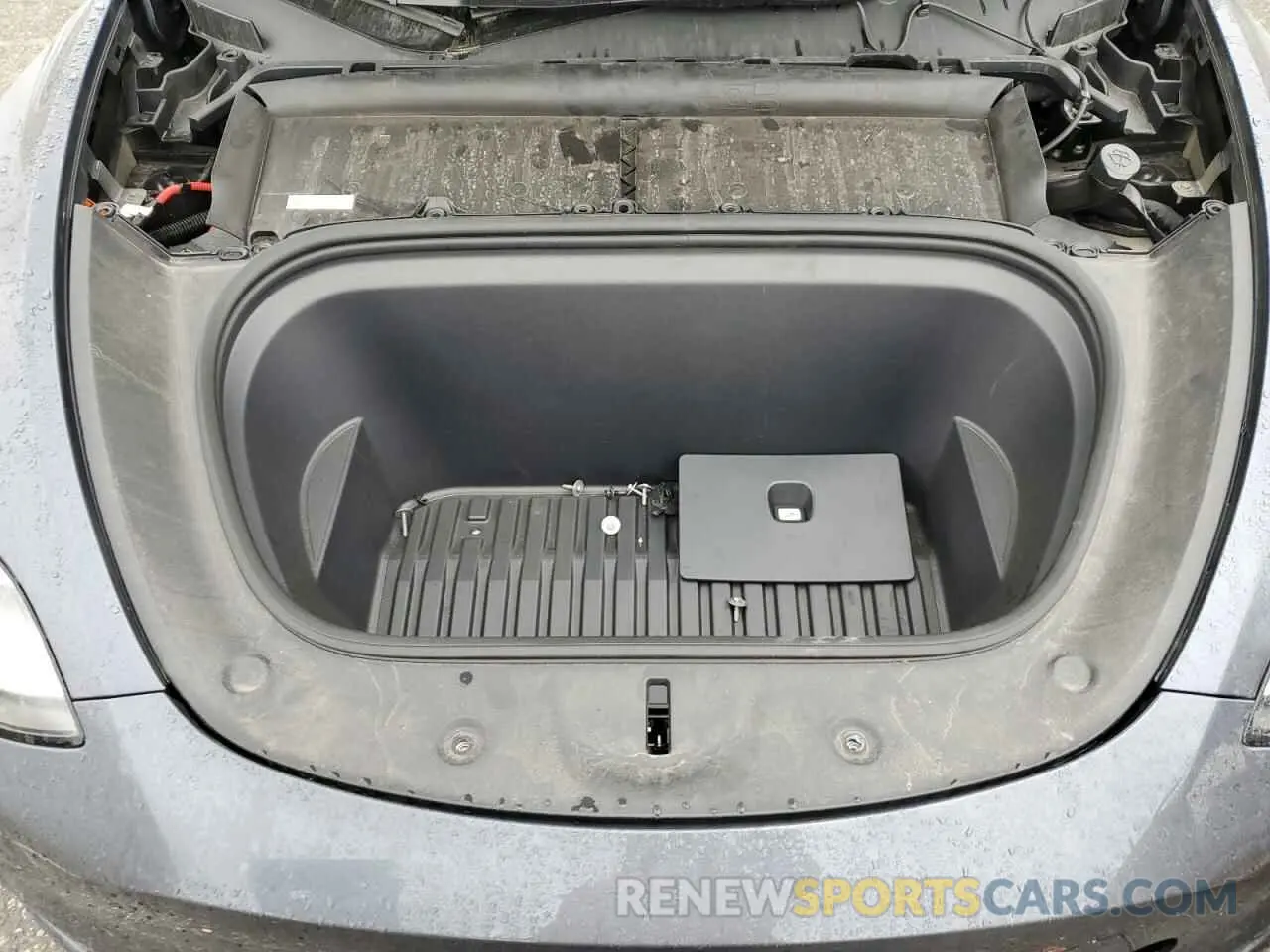 12 Photograph of a damaged car 7SAYGDEE6PA103185 TESLA MODEL Y 2023