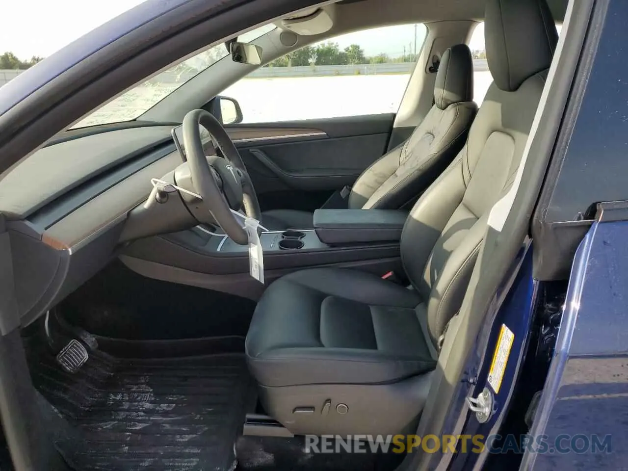 7 Photograph of a damaged car 7SAYGDEE6PA106832 TESLA MODEL Y 2023
