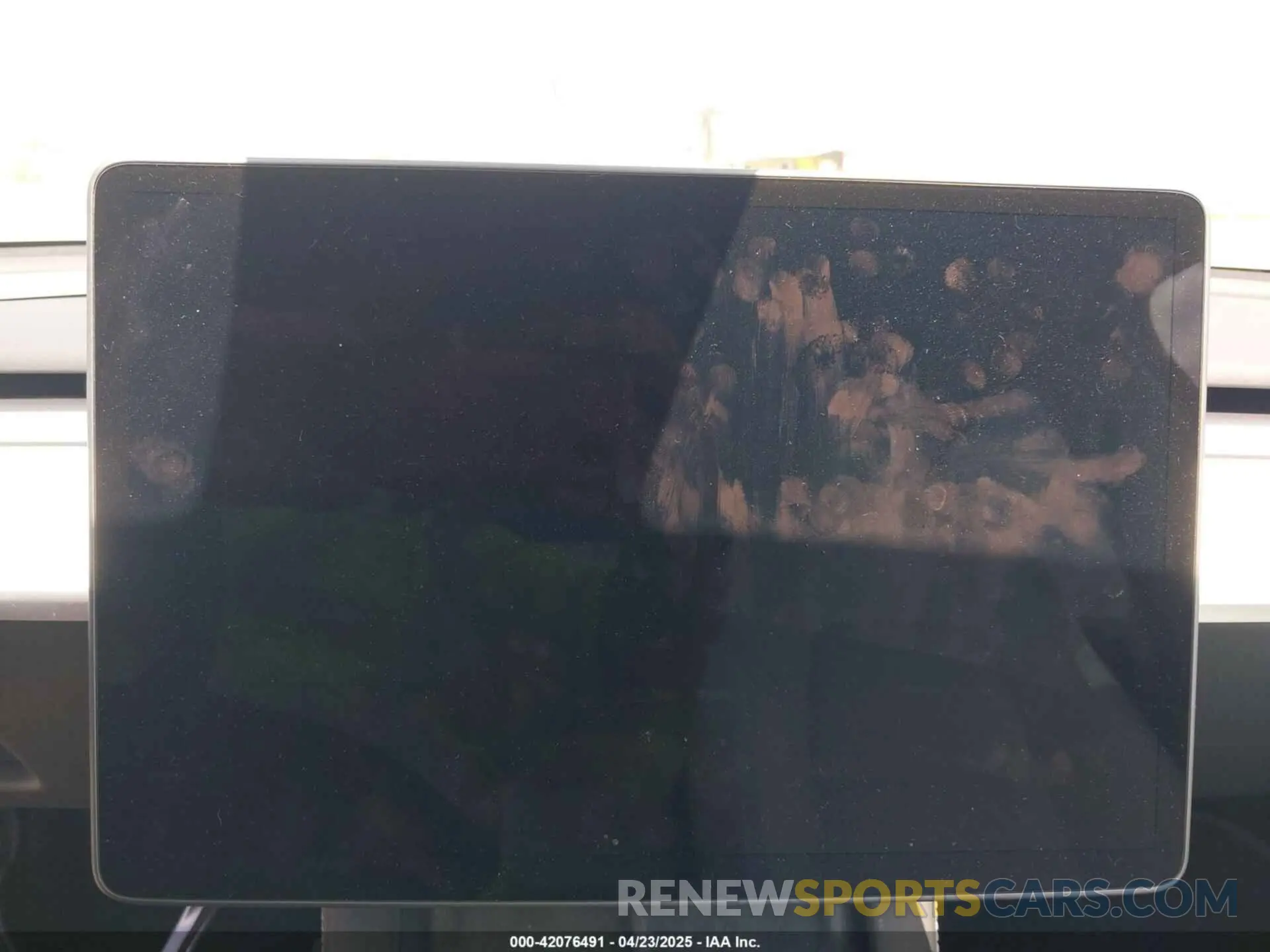 17 Photograph of a damaged car 7SAYGDEE6PA162186 TESLA MODEL Y 2023