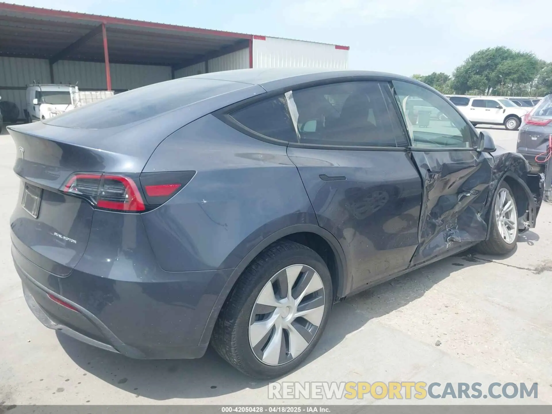 4 Фотография поврежденного автомобиля 7SAYGDEE6PA169168 TESLA MODEL Y 2023
