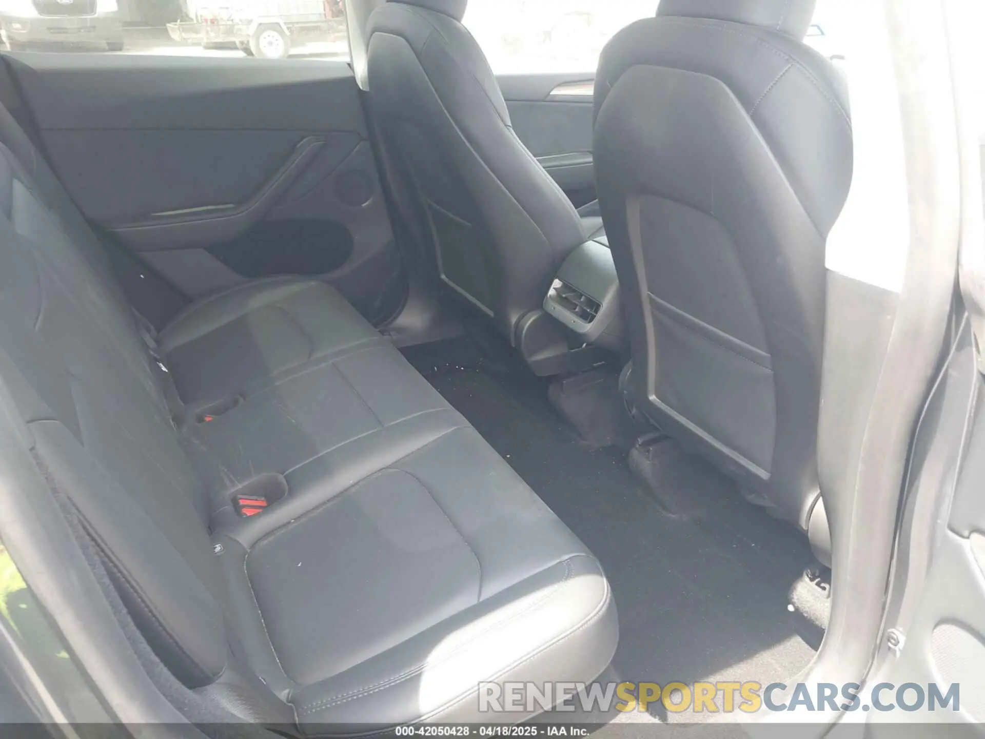 8 Фотография поврежденного автомобиля 7SAYGDEE6PA169168 TESLA MODEL Y 2023