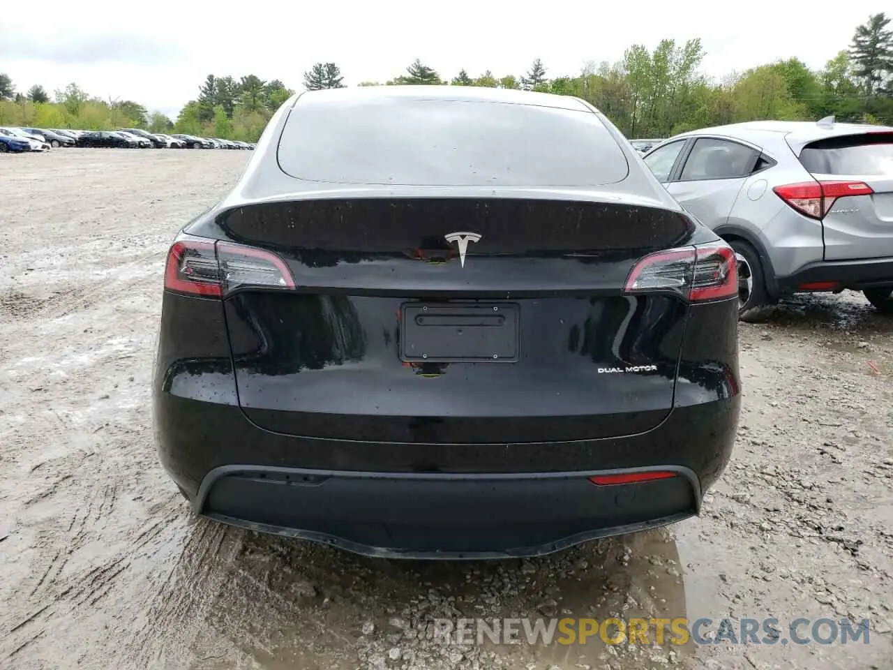 6 Photograph of a damaged car 7SAYGDEE6PA175892 TESLA MODEL Y 2023